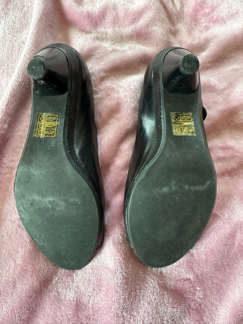 Miz Mooz Black Open-Toe Heels Size 7.5 - Picture 7 of 9
